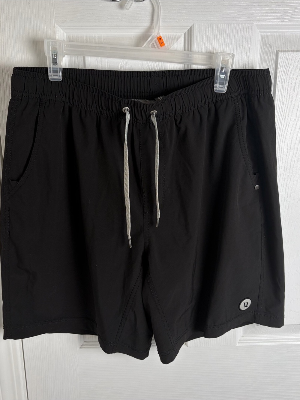Vuori Black Athletic Drawcord Performance Shorts Kore lined gym stretch